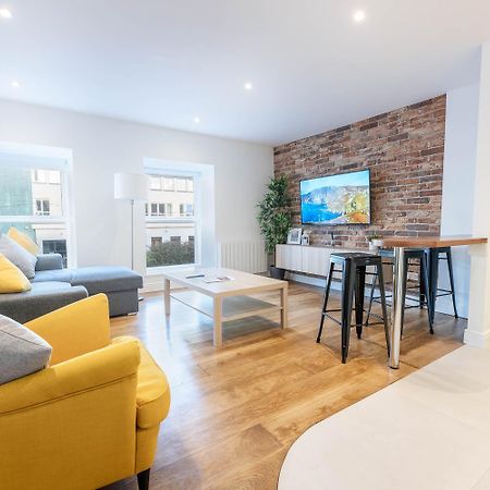 Modern Canal View Home, In City Centre, Sleeps 8 戈尔韦 外观 照片